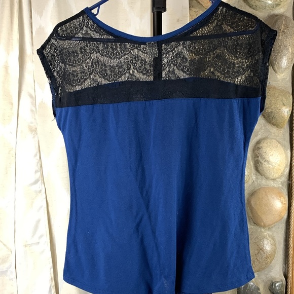 Hybrid Women’s Small Shirt - Picture 3 of 8